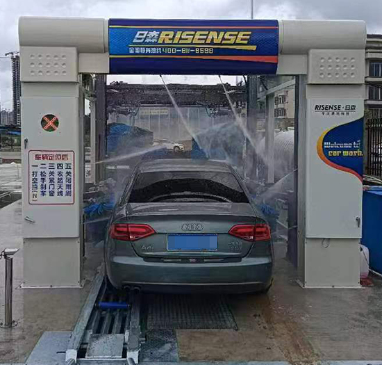 广东加油站安装日森9刷隧道式洗车机