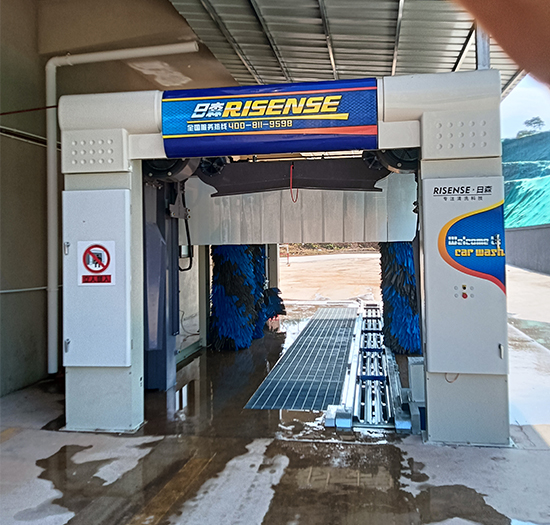 广东加油站安装日森隧道式洗车设备